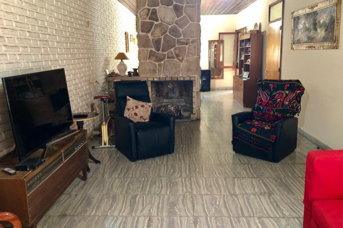 HERMOSA CASA 7 AMBIENTES EN VENTA - Jose C. Paz