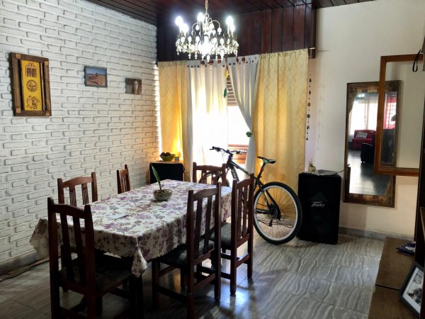 HERMOSA CASA 7 AMBIENTES EN VENTA - Jose C. Paz