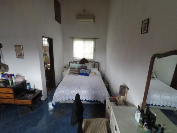 CASA DE 5 AMBIENTES EN SAN MIGUEL. 