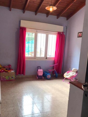 CASA 3 AMBIENTES EN MUÑIZ