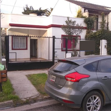 CASA 3 AMBIENTES EN MUÑIZ