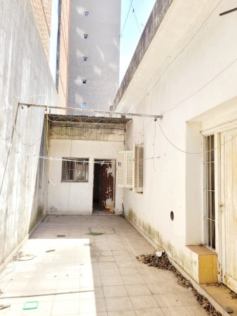 CASA 4 AMBIENTES EN MUÑIZ, CON EXCELENTE UBICACION. 