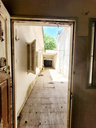 CASA 4 AMBIENTES EN MUÑIZ, CON EXCELENTE UBICACION. 