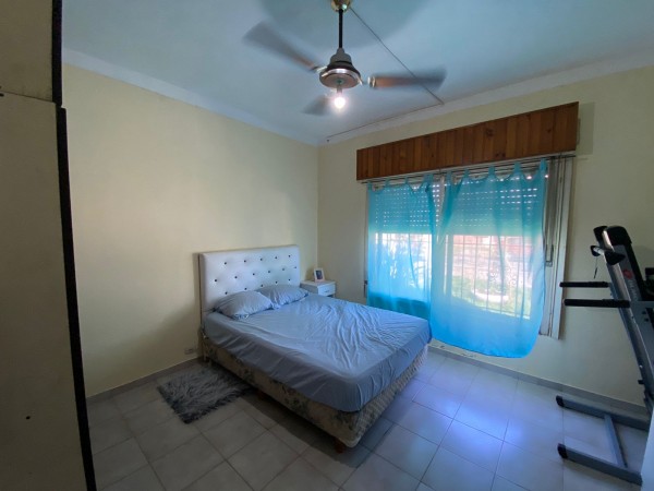 CASA 4 AMBIENTES EN VENTA - Jose C. Paz