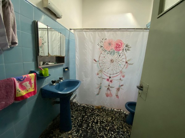 CASA 4 AMBIENTES EN VENTA - Jose C. Paz