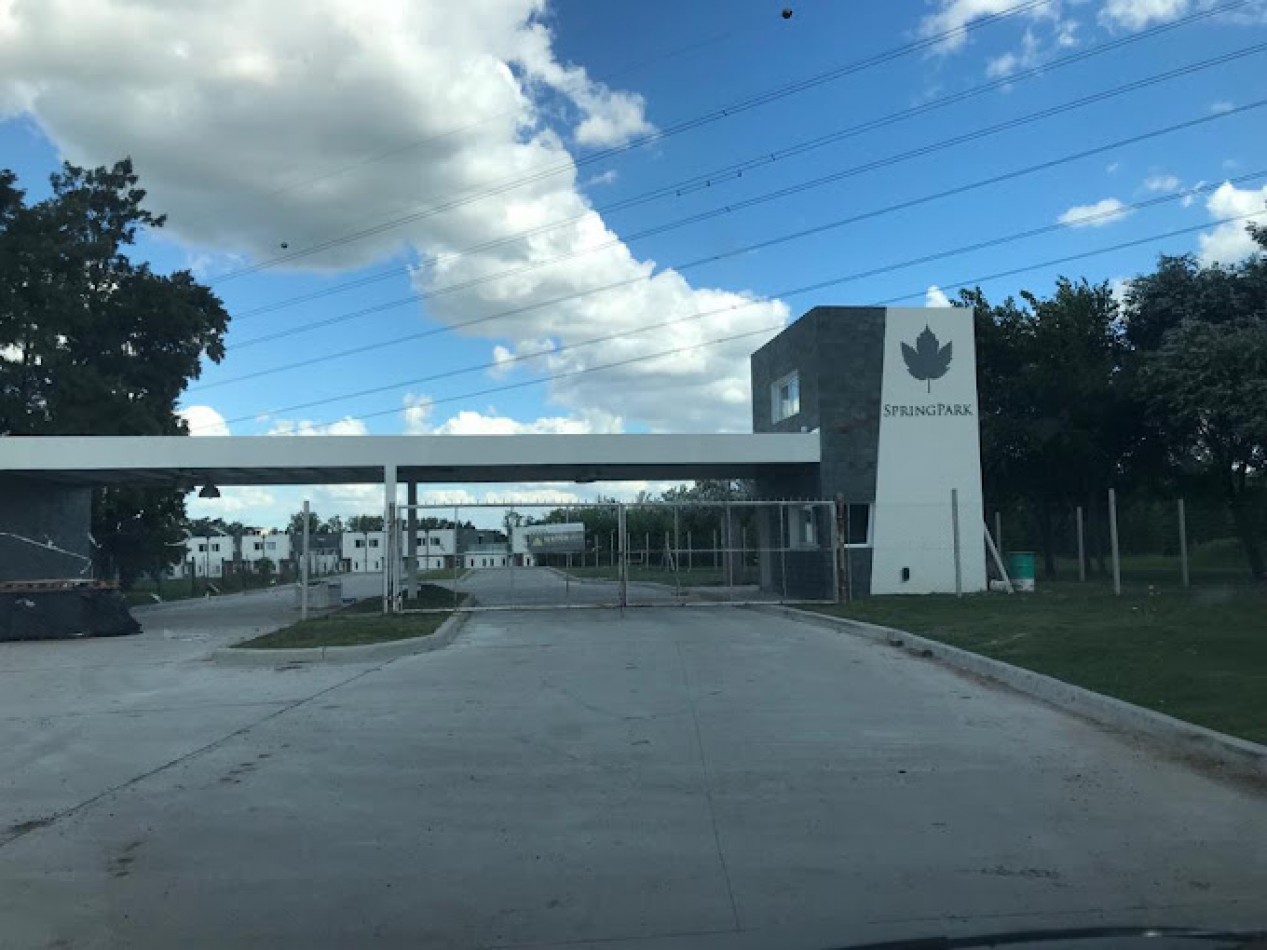 DUPLEX A LA VENTA 4 AMBIENTES A ESTRENAR EN PILAR - COMPLEJO SPRING PARK