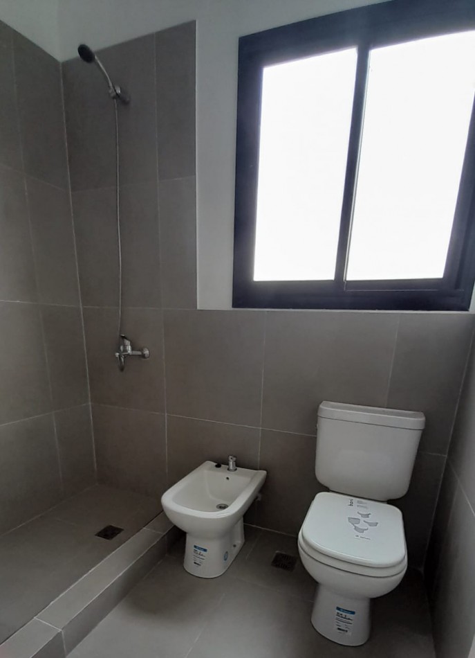 DUPLEX A LA VENTA 4 AMBIENTES A ESTRENAR EN PILAR - COMPLEJO SPRING PARK