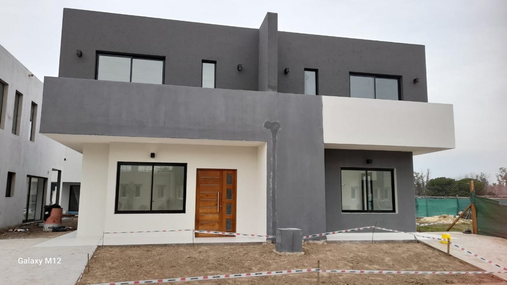 DUPLEX A LA VENTA 4 AMBIENTES A ESTRENAR EN PILAR - COMPLEJO SPRING PARK