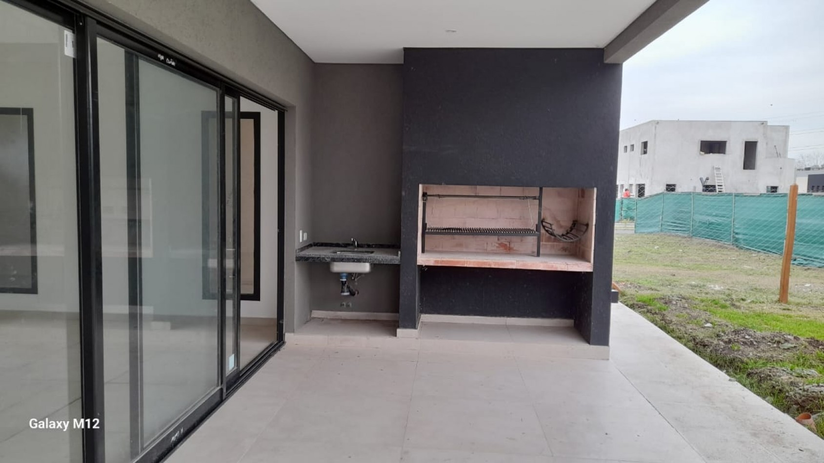  CASA EN VENTA 4 AMBIENTES A ESTRENAR EN PILAR - COMPLEJO SPRING PARK