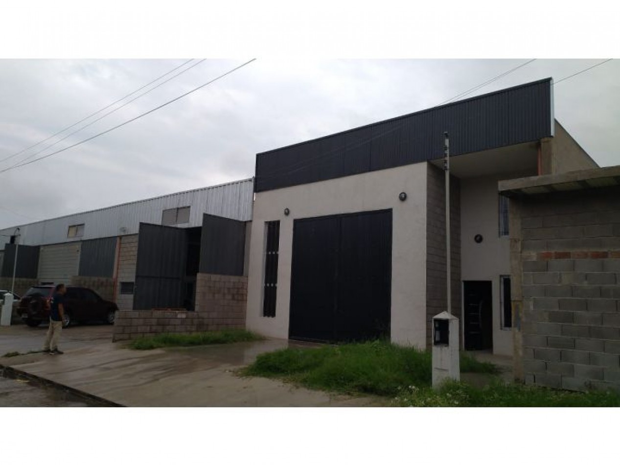 Venta Galpon comercial a metros Au. Cordoba- Villa Maria