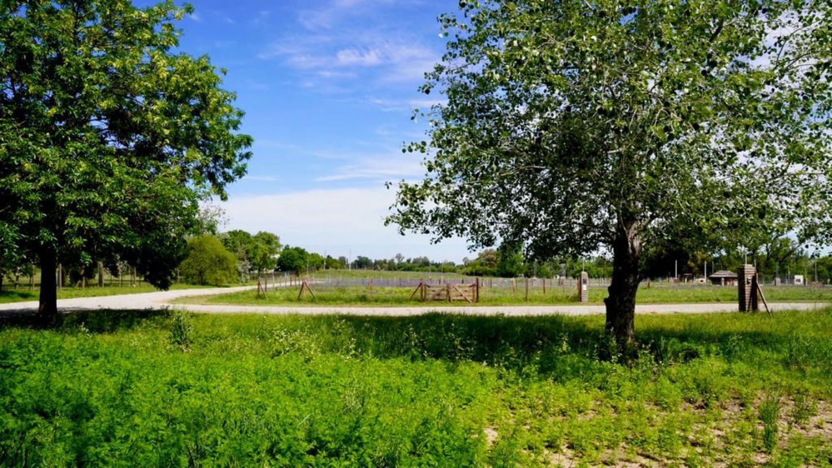 LOTES EN BARRIO SEMI CERRADO LOMAS DE MANZANARES - PARTIDO DE PILAR - ESCRITURACION INMEDIATA