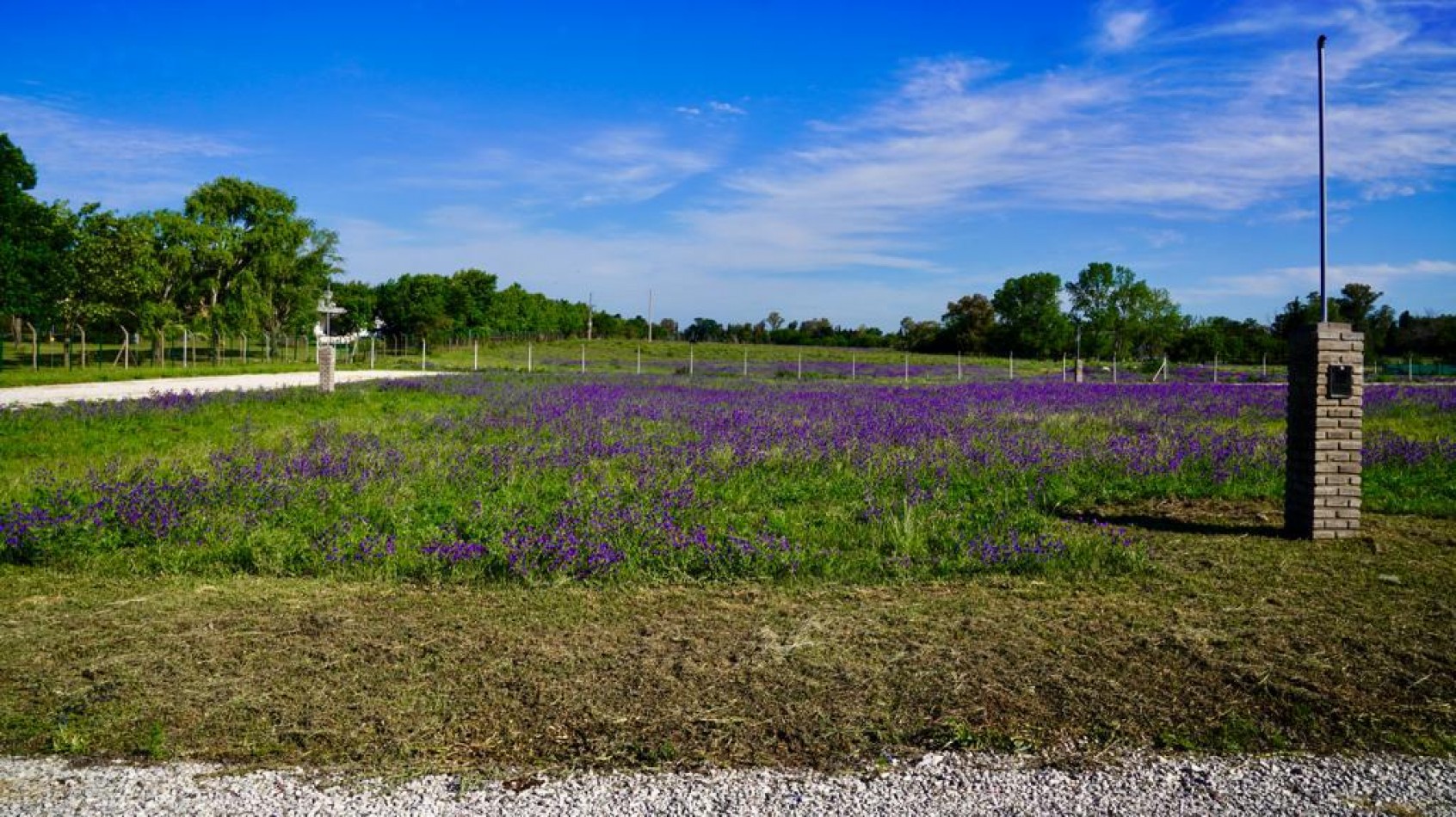 LOTES EN BARRIO SEMI CERRADO LOMAS DE MANZANARES - PARTIDO DE PILAR - ESCRITURACION INMEDIATA