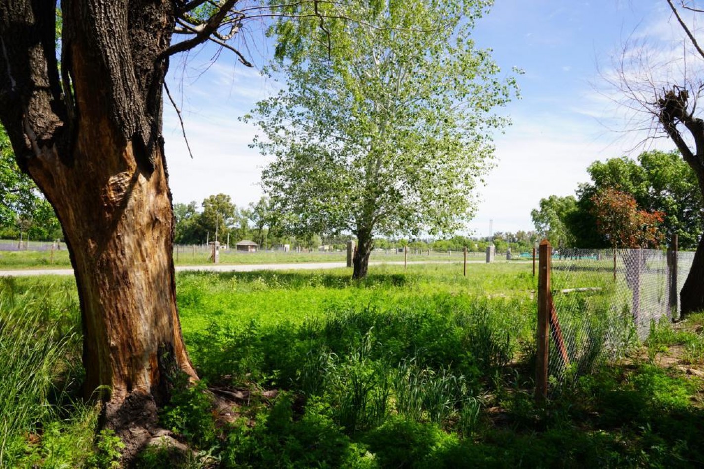 LOTES EN BARRIO SEMI CERRADO LOMAS DE MANZANARES - PARTIDO DE PILAR - ESCRITURACION INMEDIATA