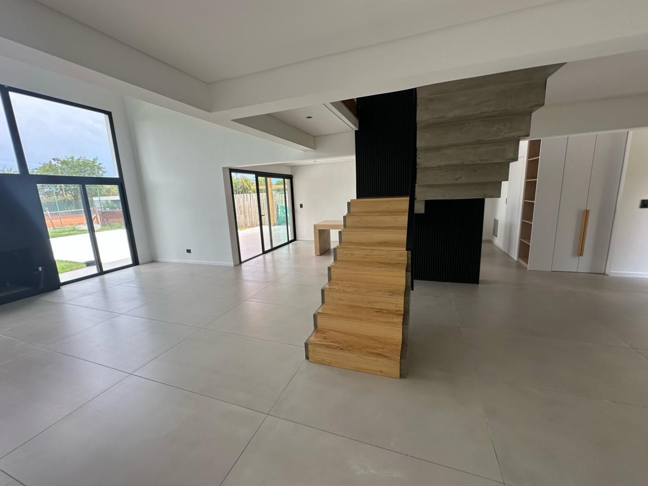VENTA CASA LAGOON, 4 AMBIENTES - VILLA ROSA, PILAR