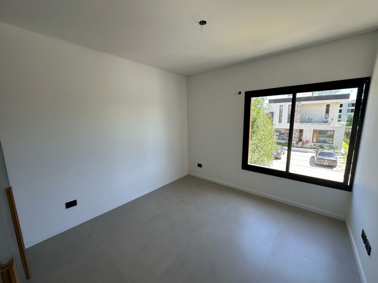 VENTA CASA LAGOON, 4 AMBIENTES - VILLA ROSA, PILAR