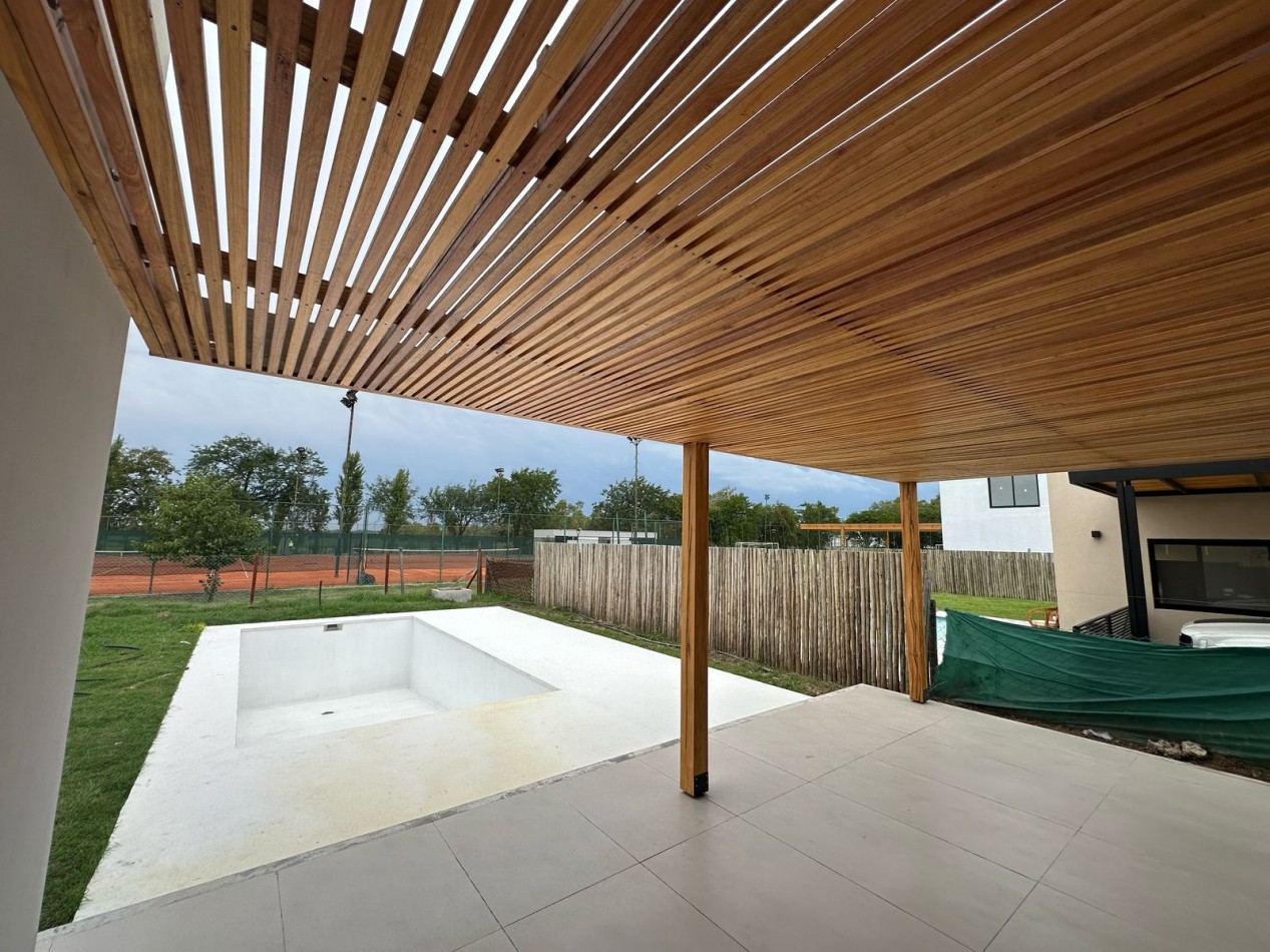 VENTA CASA LAGOON, 4 AMBIENTES - VILLA ROSA, PILAR