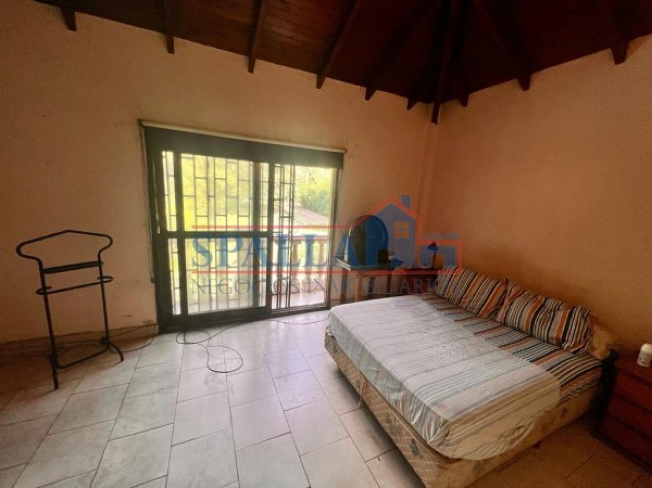 CASA QUINTA EN VENTA EN LOTE DE 3000 M2 - 6 AMBIENTES - ESCUCHA OFERTAS - PILAR A REFACCIONAR