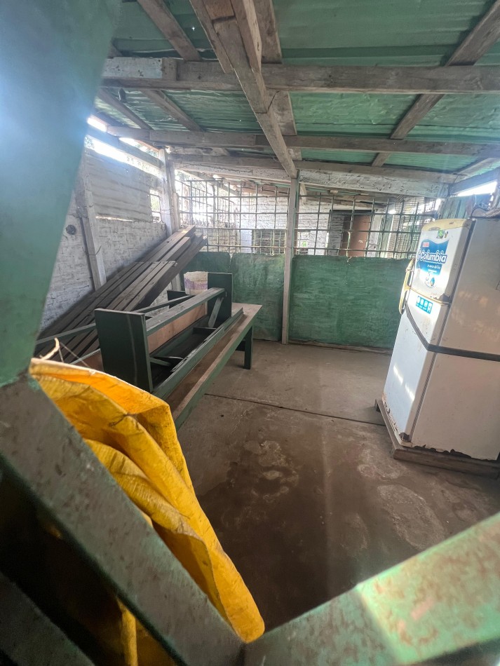 VENTA DE AMPLIO TERRENO EN ESQUINA - ZONA DE PARQUES INDUSTRIALES - IDEAL DESARROLLO - PARTIDO DE MORENO 