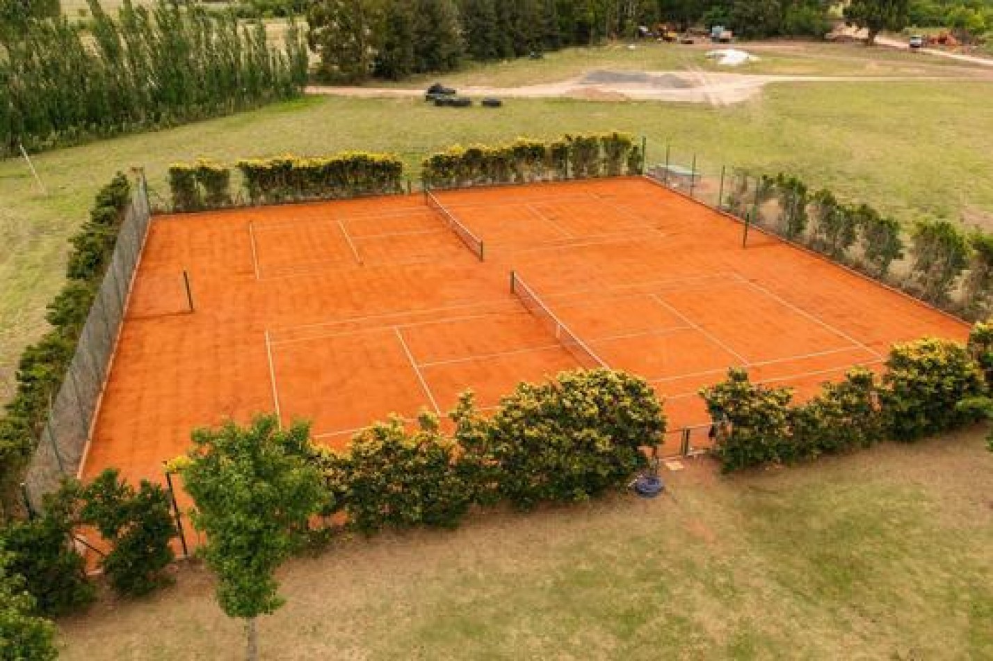Lotes en Pinares Country Club, Exaltacion de la Cruz - Posesion y Escrituracion Inmediata