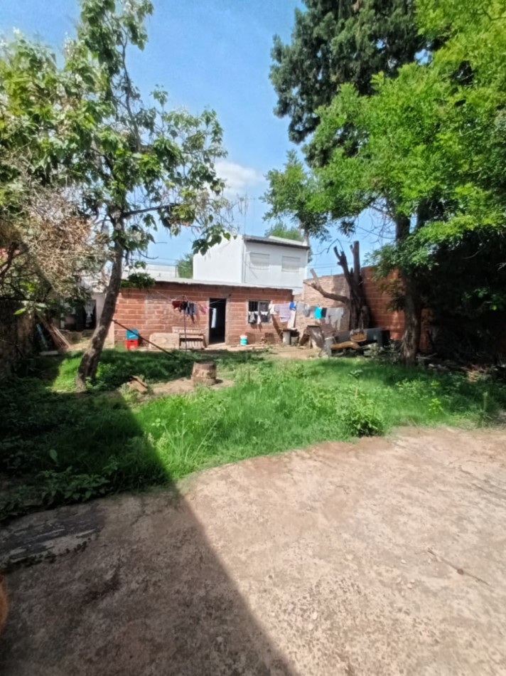 CASA EN VENTA 6 AMB EN CUARTEL V, MORENO