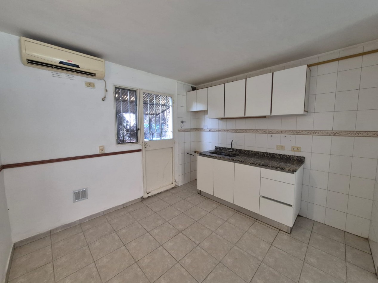 VENTA DUPLEX 4 AMBIENTES CON COCHERA PILAR CENTRO APTO CREDITO