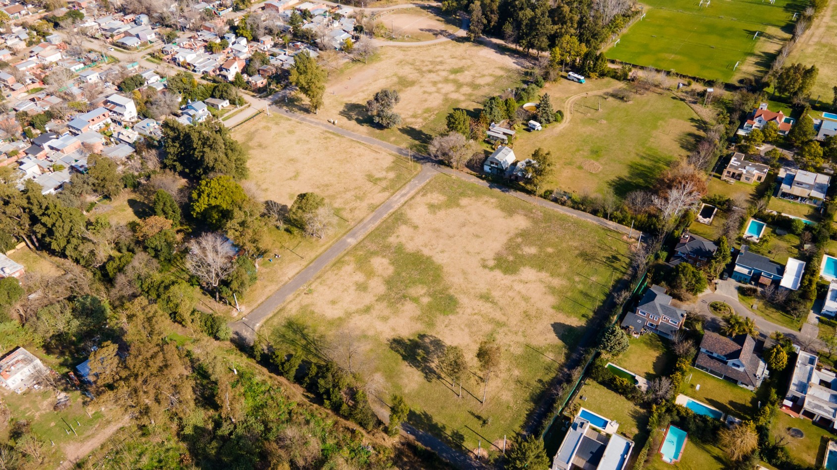 LOTE EN BARRIO PARQUE ALTOS DE GARIN - GARIN - Belen de Escobar