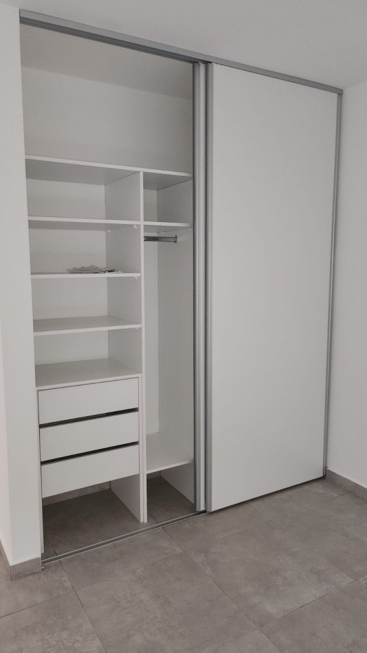 VENTA CASA 4 AMBIENTES BARRIO SANTA LUCIA PILAR DEL ESTE