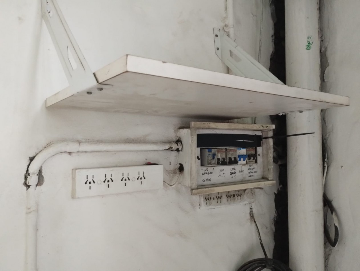 LOCAL COMERCIAL EN PLANTA ALTA EN ZONA CENTRICA DE JOSE C. PAZ