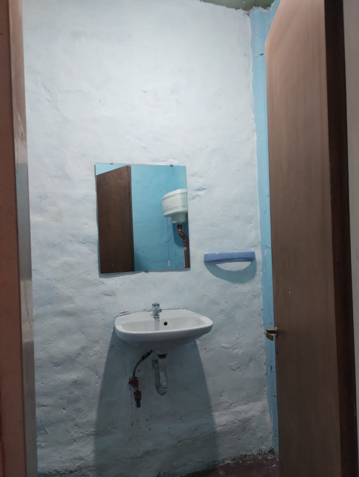 LOCAL COMERCIAL EN PLANTA ALTA EN ZONA CENTRICA DE JOSE C. PAZ