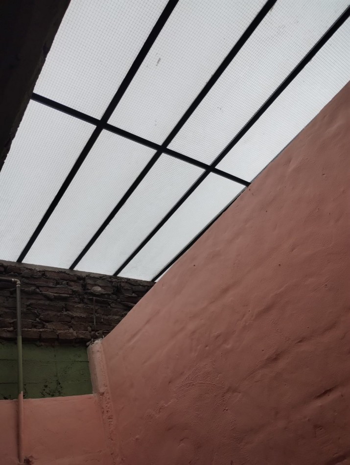 LOCAL COMERCIAL EN PLANTA ALTA EN ZONA CENTRICA DE JOSE C. PAZ