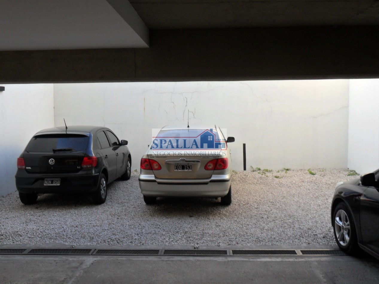 VENTA COCHERA DESCUBIERTA DE 16 M2 EN SAN ISIDRO