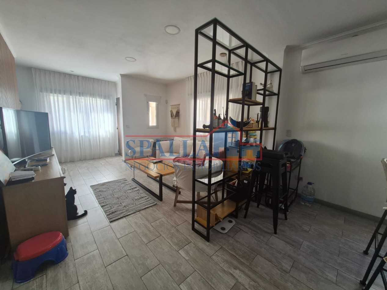 VENTA DUPLEX TRES AMBIENTES SEMI AMOBLADO EN COMPLEJO METZ VILLAGE PILAR