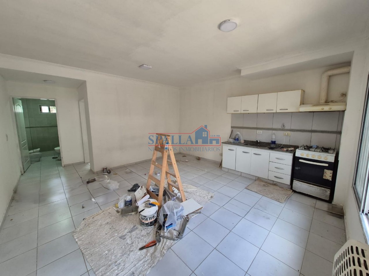 ALQUILER DEPARTAMENTO DOS AMBIENTES PLANTA BAJA PILAR CENTRO