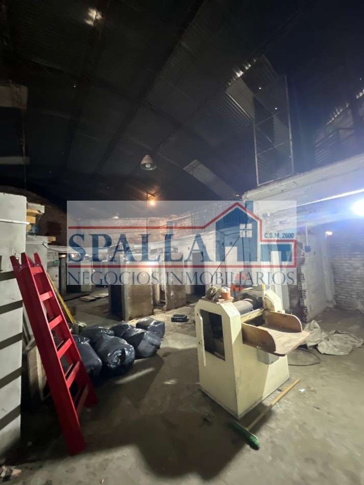 ALQUILER LOCAL COMERCIAL DE 400MT2 - AMPLIO DEPOSITO - DERQUI, PILAR