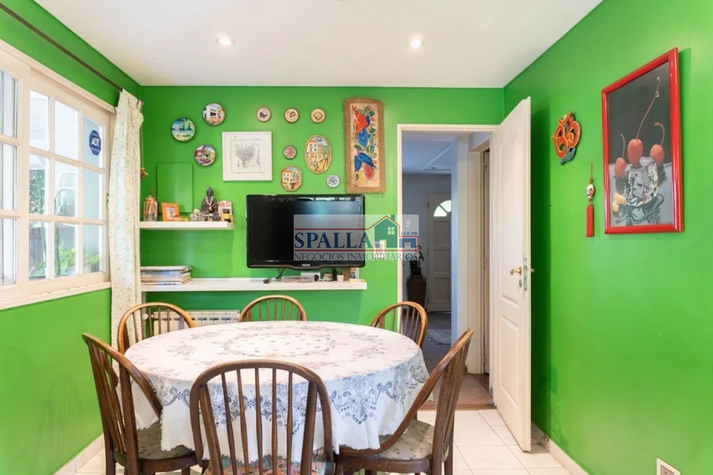 LA MASIA CASA EN VENTA DE 5 AMBIENTES CON AMPLIO JARDIN Y PILETA - APTO CREDITO