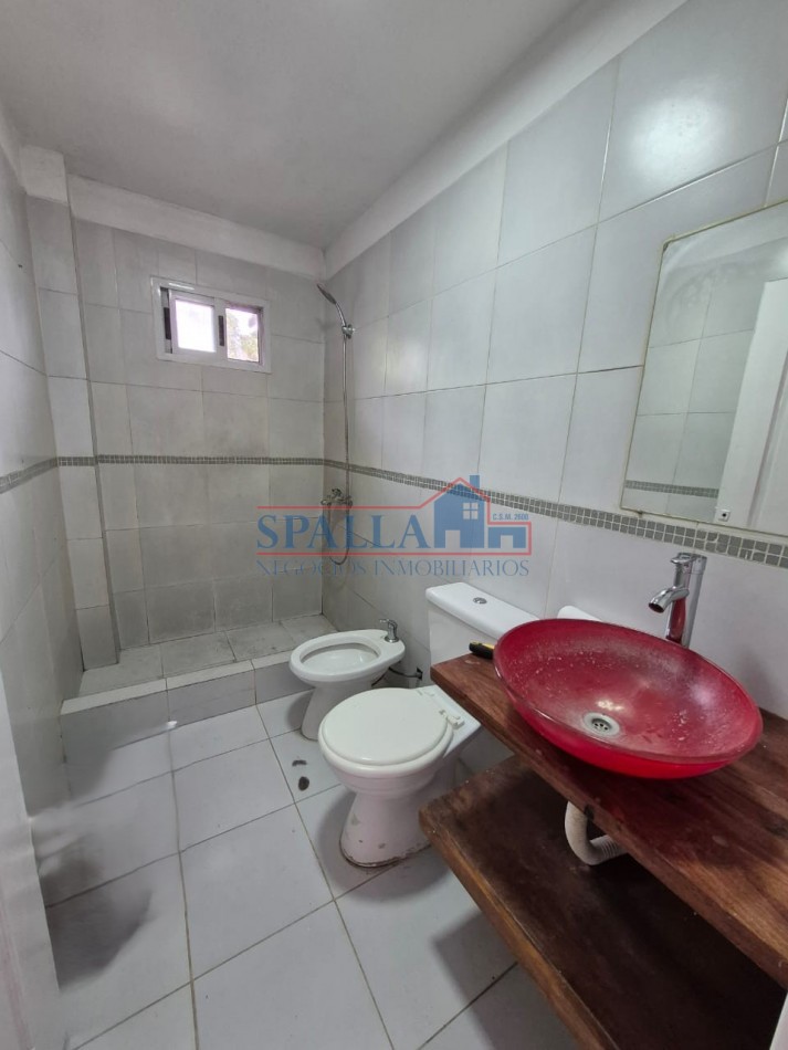 ALQUILER DEPARTAMENTO DOS AMBIENTES PLANTA BAJA PILAR CENTRO