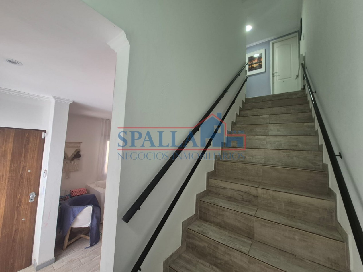 VENTA DUPLEX TRES AMBIENTES SEMI AMOBLADO EN COMPLEJO METZ VILLAGE PILAR