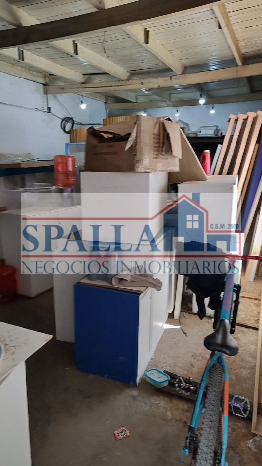Excelente Galpon - Deposito de 560m2 a la venta, sobre lote de 720m2. Presidente Derqui - Pilar