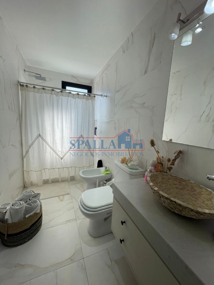 VENTA CASA 5 AMBIENTES AREA 1 BARRIO SAN SEBASTIAN 