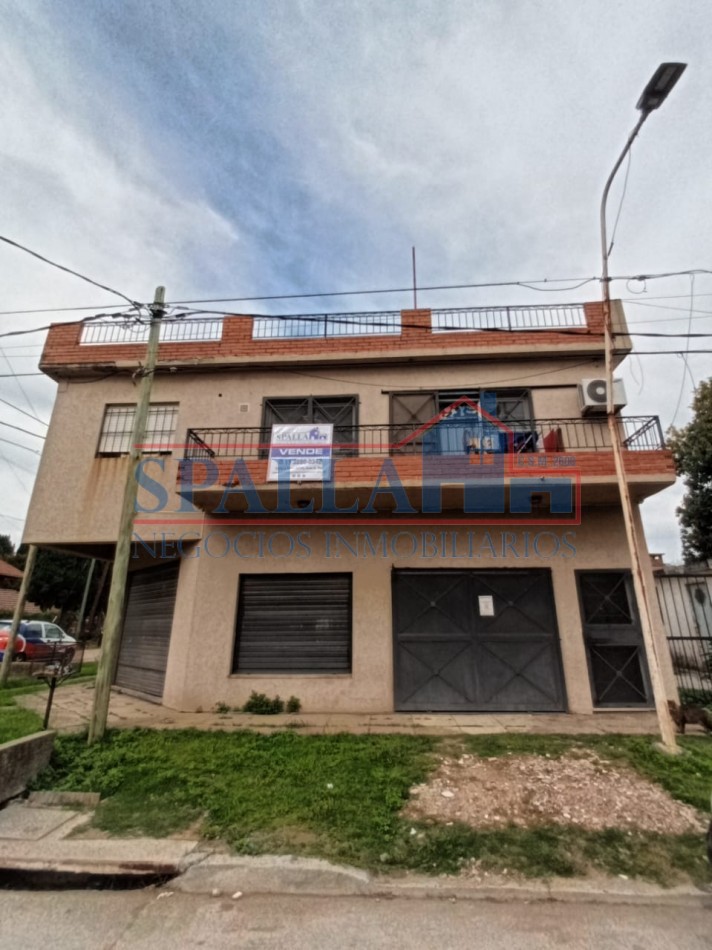 ¡Oportunidad! Casa con Local en Esquina - Jose C. Paz