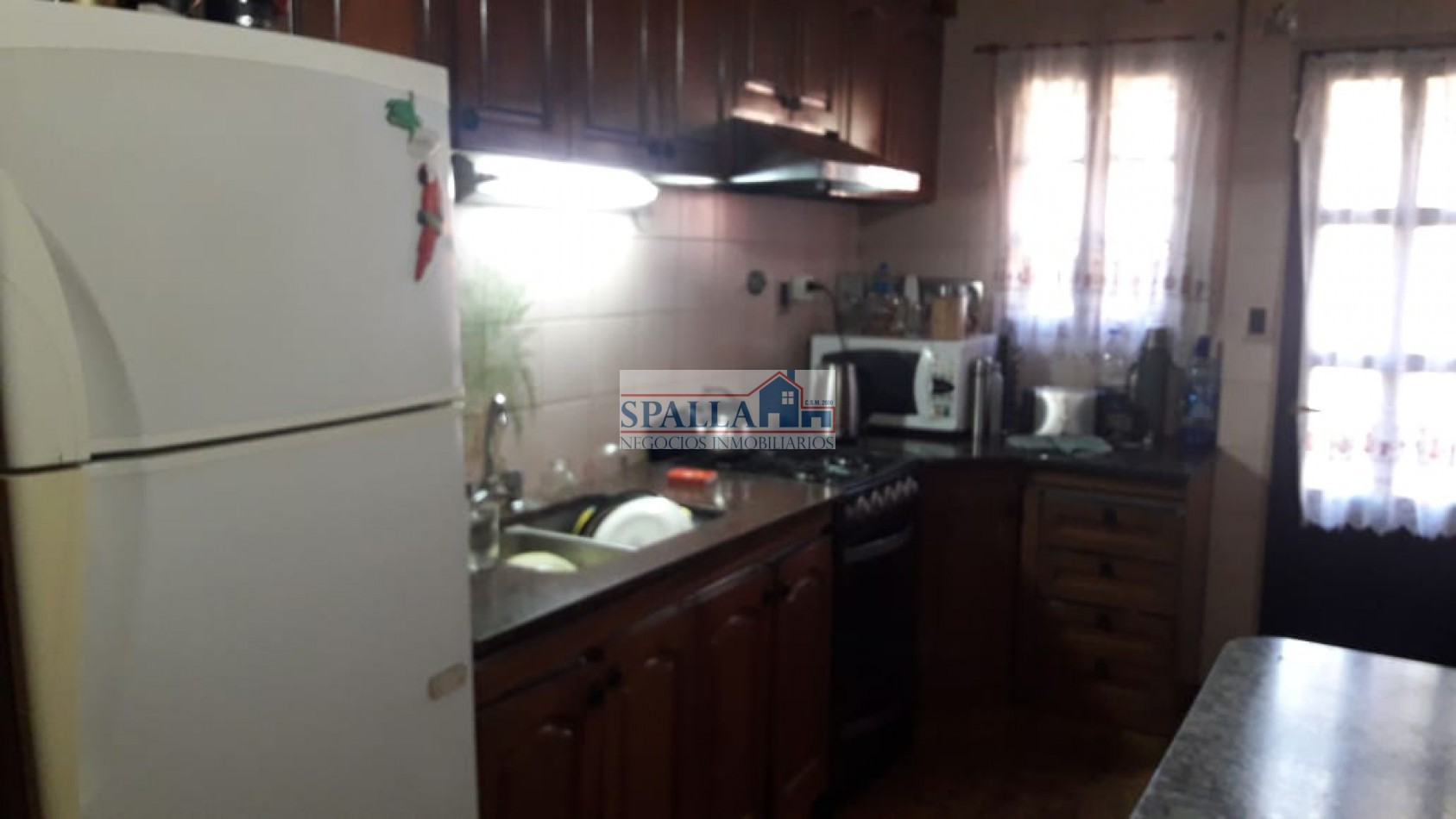 VENTA CASA 4 AMBIENTES - CENTRO DE DERQUI, PILAR - APTO CREDITO