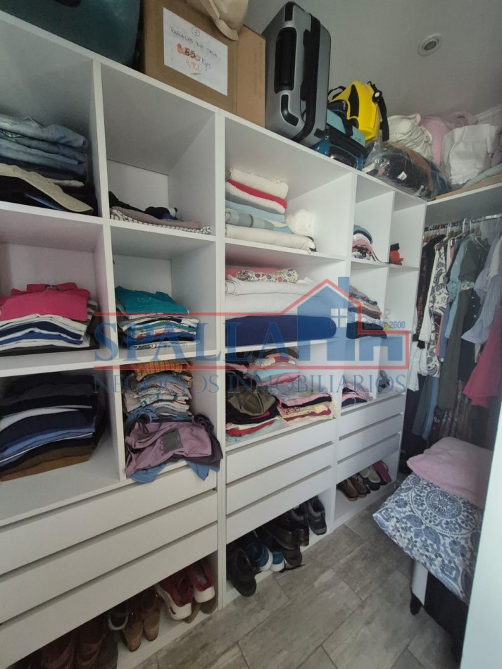 VENTA DUPLEX TRES AMBIENTES SEMI AMOBLADO EN COMPLEJO METZ VILLAGE PILAR