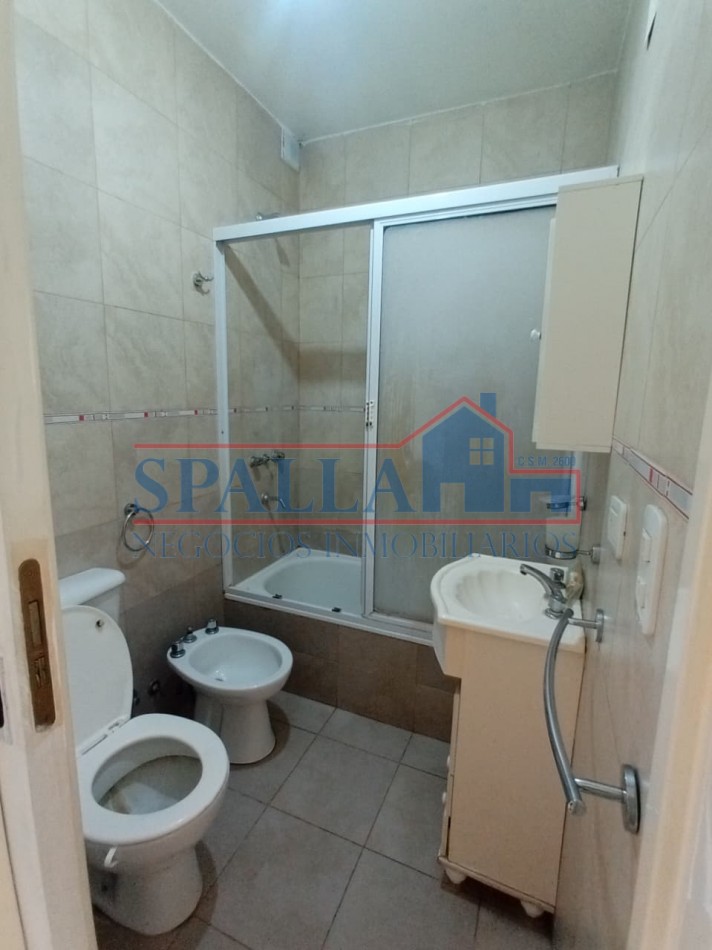 ALQUILER DE  DEPARTAMENTO DOS AMBIENTES CON COHERA CUBIERTA , EXCELENTE UBICACION EN SAN MIGUEL