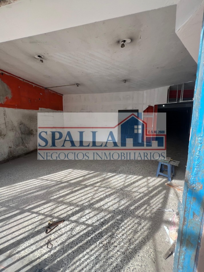 ALQUILER LOCAL COMERCIAL DE 400MT2 - AMPLIO DEPOSITO - DERQUI, PILAR