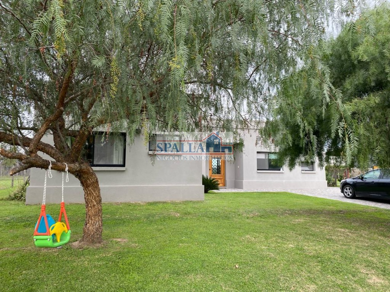 VENTA CASA 5 AMBIENTES BARRIO SAN MATIAS AREA 5 ESCOBAR