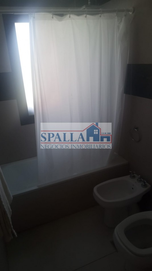 VENTA CASA 4 AMBIENTES EN BARRIO CERRADO LAGOON PILAR