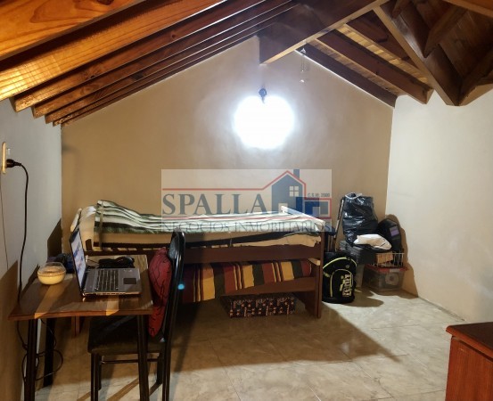 MAGNIFICA CASA 5 AMBIENTES EN VENTA - Jose C. Paz