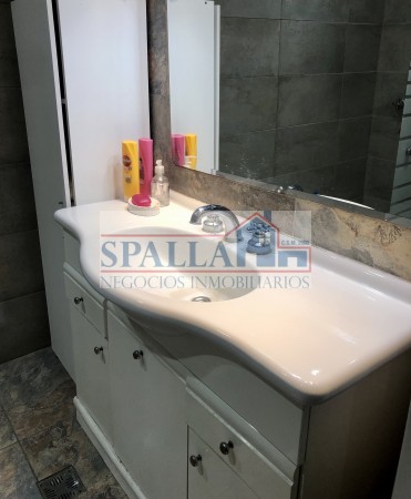 MAGNIFICA CASA 5 AMBIENTES EN VENTA - Jose C. Paz