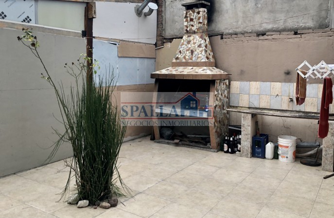 MAGNIFICA CASA 5 AMBIENTES EN VENTA - Jose C. Paz