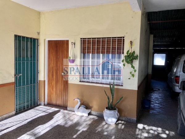 CASA CON LOCAL EN VENTA A 600 MTS DE RUTA 197 - Jose C. Paz
